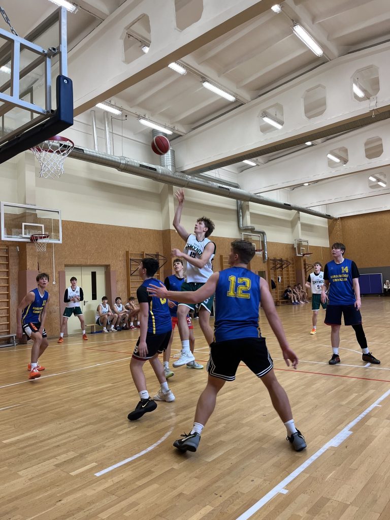 573103634_1450346176503879_6740171253893570742_n